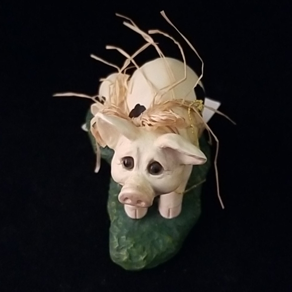 Character Collectibles, Sow & Piglet - Picture 2 of 11